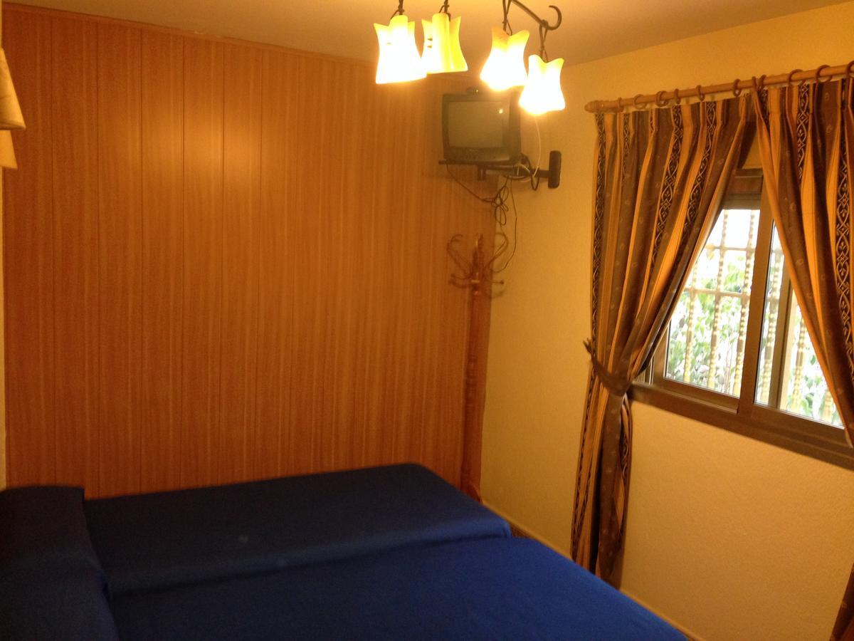 אלמריה Hostal Delfin Verde מראה חיצוני תמונה